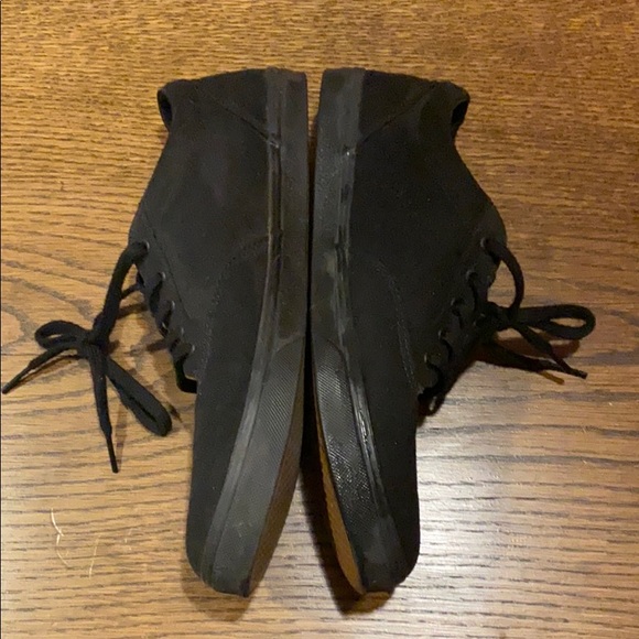 Black lace up Vans - Picture 2 of 4